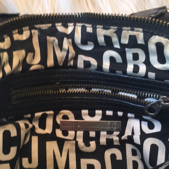 Marc by Marc Jacobs purse - Picture 5 of 16